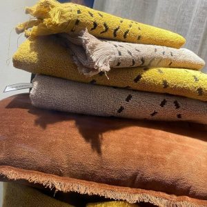 Julia smeđi ručnik 50 x 100 cm